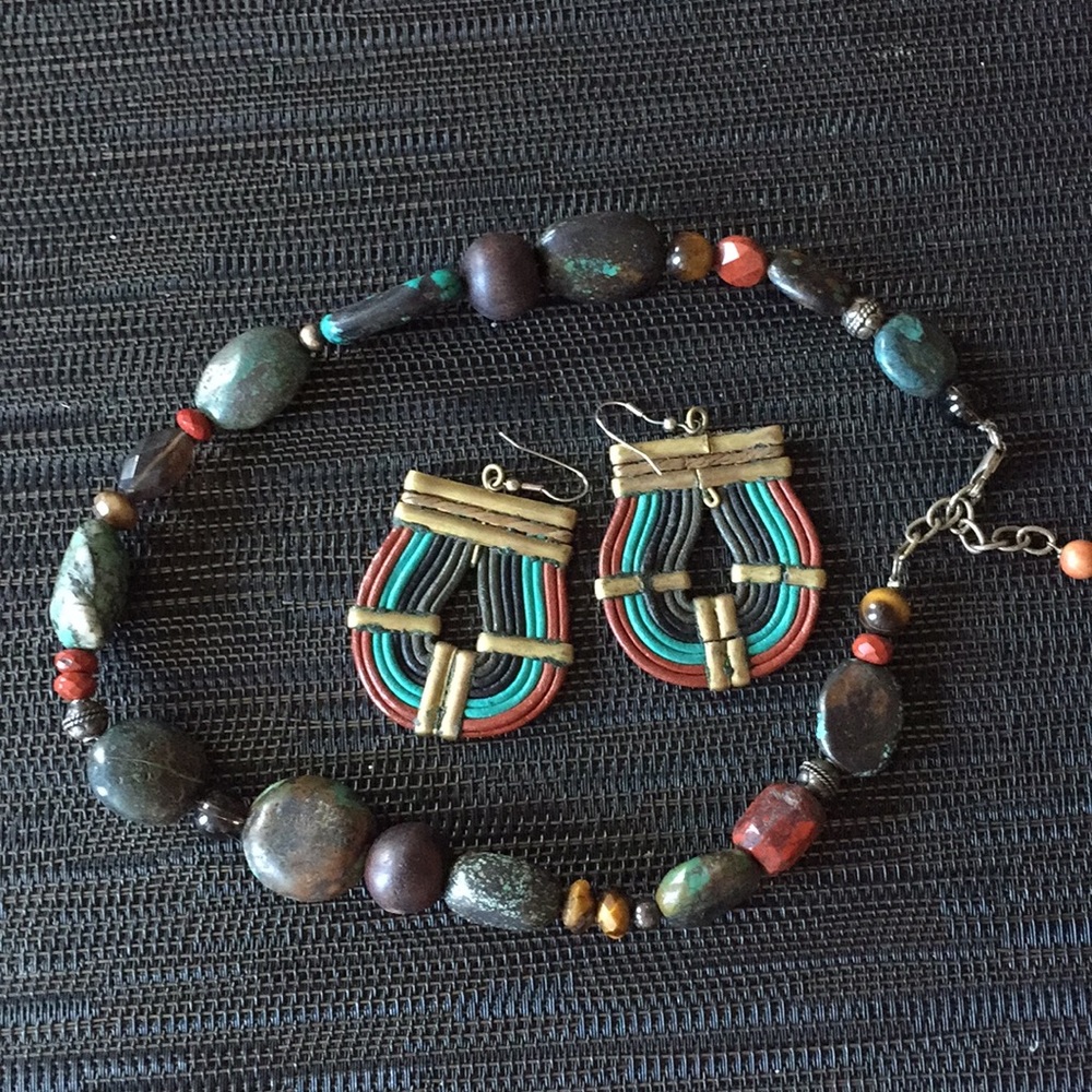Leather earring and handcrafted necklace